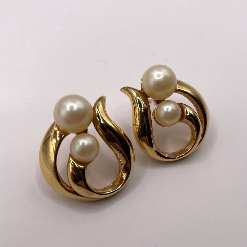 Vintage Earrings 90s Chunky Gold Tone Faux Pearl